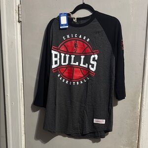 Mitchell & Ness Black and Gray Long Sleeve Chicago Bulls Tee